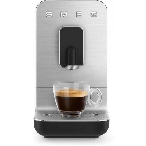 Кофемашина Smeg BCC11BLMEU