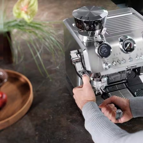 Кофейная станция Delonghi La Specialista Maestro with Cold Brew EC9885M