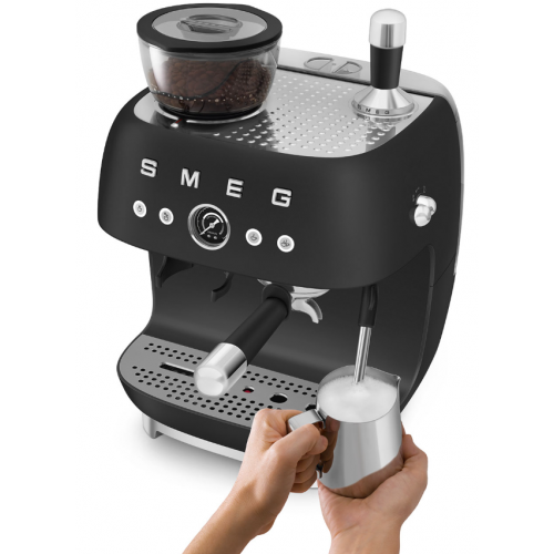Кофемашина Smeg EGF03BLMEU