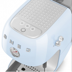 Рожковая кофеварка Smeg ECF03PBEU