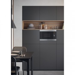 Микроволновая печь Hotpoint-Ariston MF20G IX HA