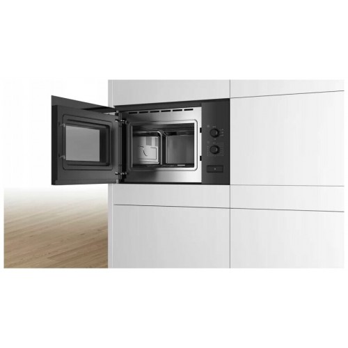 Микроволновая печь Bosch BFL550MB0