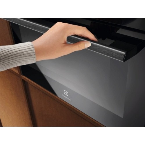 Микроволновая печь Electrolux LVM6E46Z