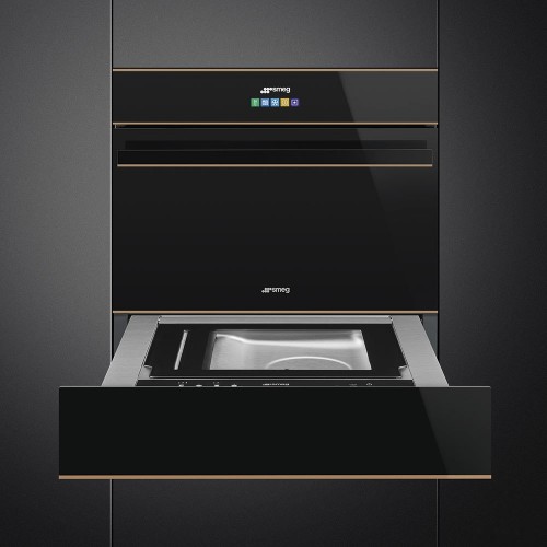 Вакуумный упаковщик Smeg Dolce Stil Novo CPV615NR