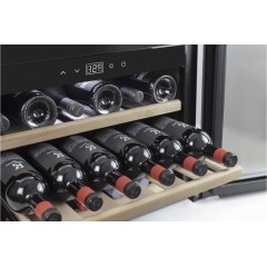 Винный шкаф Caso WineSafe 18 EB Inox