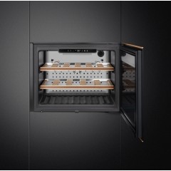 Винный шкаф Smeg CVI621NR3
