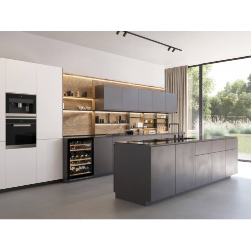 Винный шкаф Avintage AVU51D82