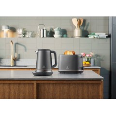 Электрический чайник Electrolux E7K1-6BP