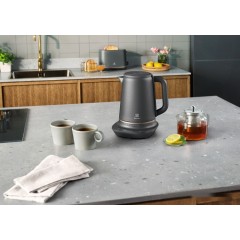 Электрический чайник Electrolux E7K1-6BP