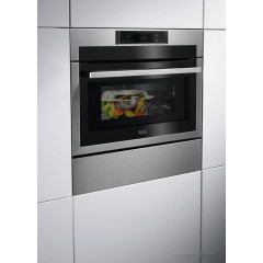 Духовой шкаф AEG KME768080M