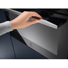 Духовой шкаф Electrolux VKL8E08WX