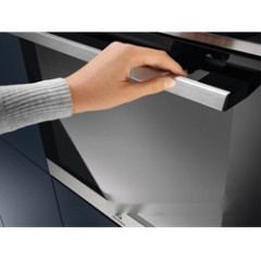Духовой шкаф Electrolux EZF5E43X