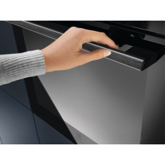 Духовой шкаф Electrolux SteamBake 600 EOD6C77Z