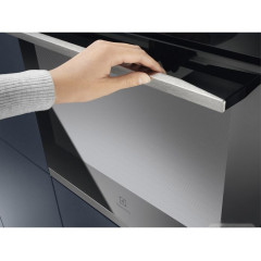 Духовой шкаф Electrolux SteamBake 600 KODEC75X2