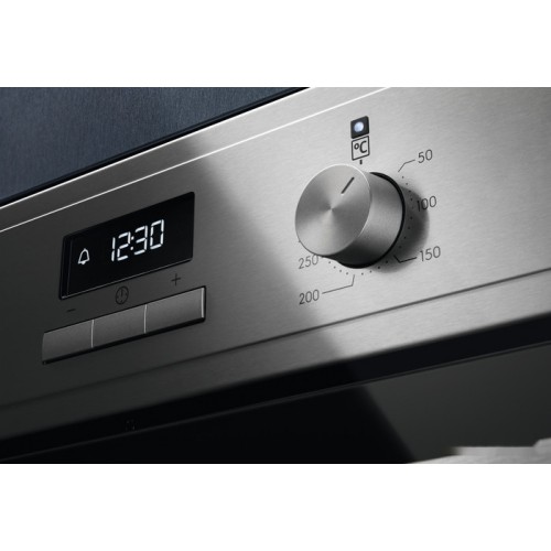 Духовой шкаф Electrolux SurroundCook FLEX 600 EOF3H50X