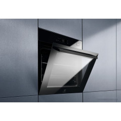 Духовой шкаф Electrolux SteamBoost 800 EOB8S39WZ
