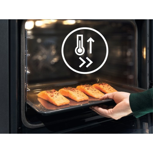 Духовой шкаф Electrolux SteamBoost 800 EOB8S39WZ
