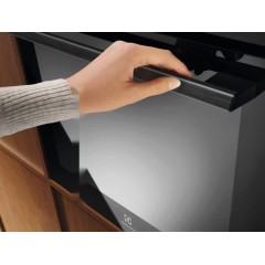 Духовой шкаф Electrolux KODEF70BZ