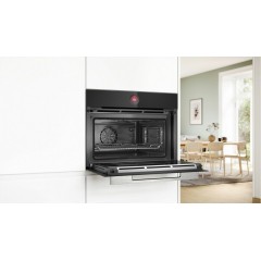 Духовой шкаф Bosch CBG7741B1