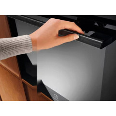 Духовой шкаф Electrolux LOC9P3XZ
