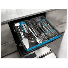 Посудомоечная машина Electrolux EMG 48200 L