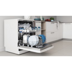 Посудомоечная машина Indesit DFE 1B10