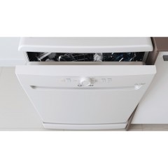 Посудомоечная машина Indesit DFE 1B10