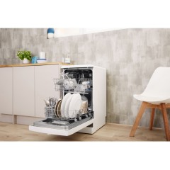 Посудомоечная машина Indesit DSCFE 1B10 RU
