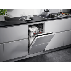 Посудомоечная машина AEG FSM31401Z