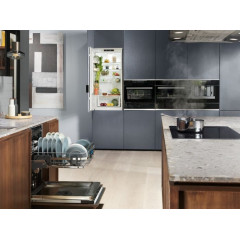 Посудомоечная машина Electrolux EEC767310L