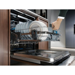 Посудомоечная машина Electrolux EEC767310L