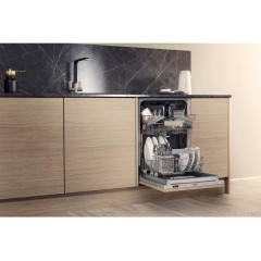 Посудомоечная машина Hotpoint-Ariston HSIC 3T127 C