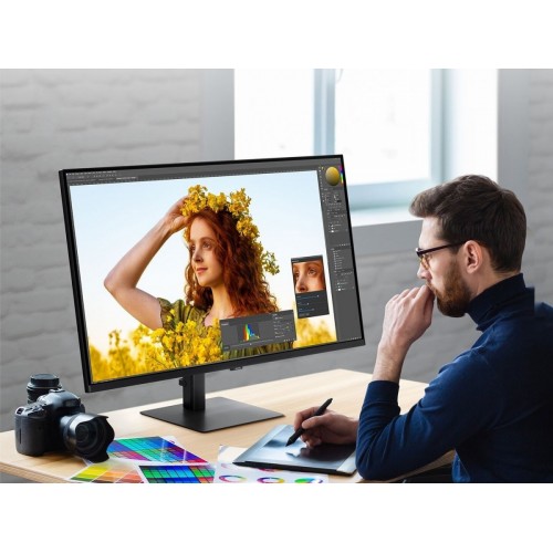 Монитор Samsung ViewFinity S7 LS37D702EAIXCI