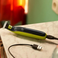 Машинка для стрижки волос Philips OneBlade Face QP2724/10