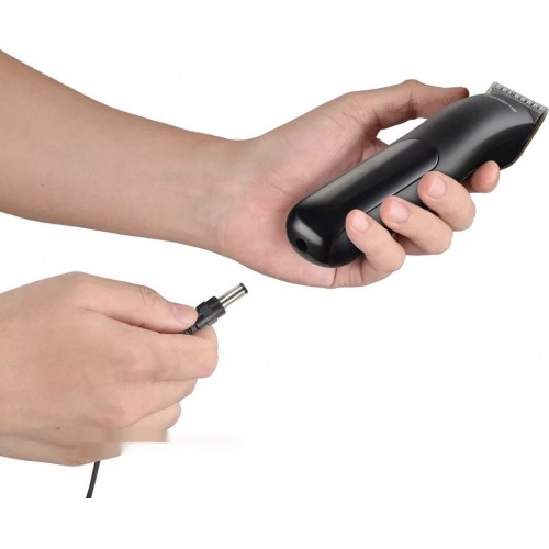 Машинка для стрижки волос Polaris PHC 2400 (черный)