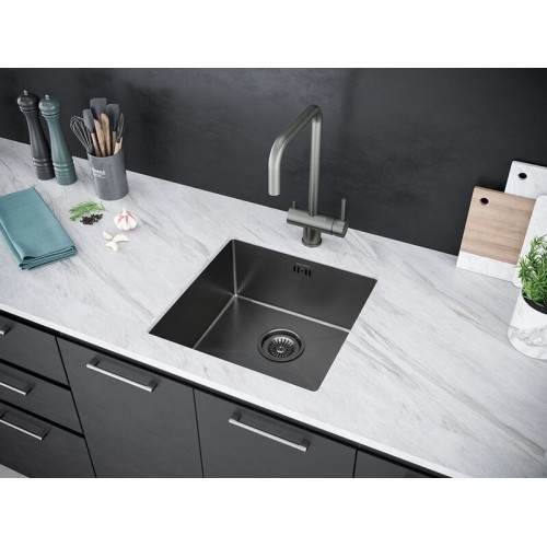 Кухонная мойка Paulmark Gerberg 44 UNI PM254444-GM (черный/вороненая сталь)