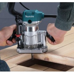 Фрезер Makita RT0700CX2
