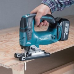 Лобзик Makita DJV182Z