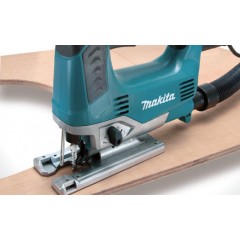 Лобзик Makita JV0600K