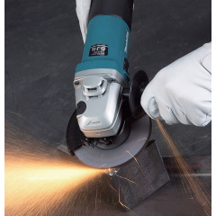 Угловая шлифмашина Makita 9565CR