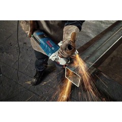 Угловая шлифмашина Bosch GWS 30-180 B Professional 06018G0000