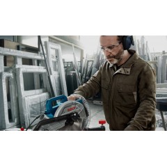 Дисковая (циркулярная) пила Bosch GCM 216 Professional 0601B33000