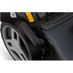 Бензиновая газонокосилка Stiga Combi 748 S 2L0486848/ST2