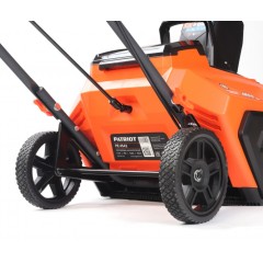 Снегоуборщик Patriot PE 4542 LCT (с 2-мя АКБ)