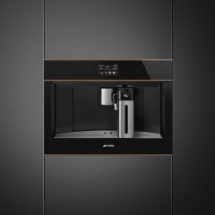 Эспрессо кофемашина Smeg CMS4604NR