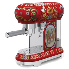 Кофеварка рожковая Smeg ECF01DGEU
