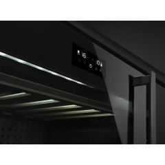 Винный шкаф Smeg CVI638LWN3