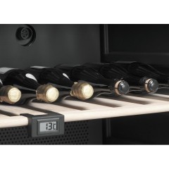 Винный шкаф Smeg SCV115AS