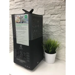 Увлажнитель воздуха Electrolux EHU-3810D