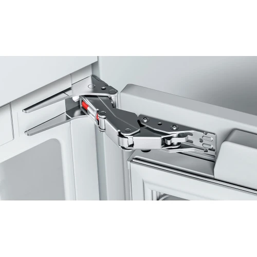 Встраиваемый холодильник Bosch KIN86HD20R